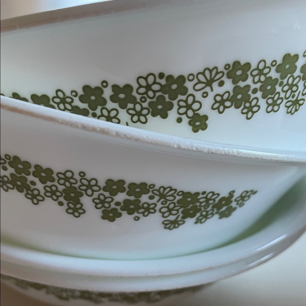 Elegant White and Green Floral Bowls